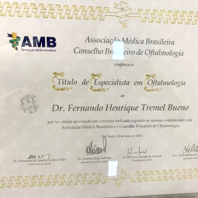 Diploma de especialista emitido pela Associação Médica Brasileira de Oftalmologia